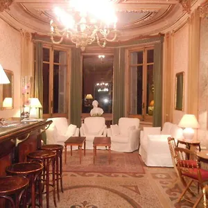 Aiglon Hotel